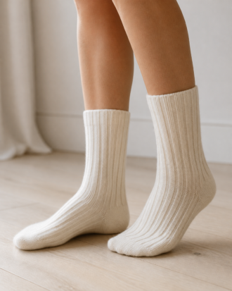 5 Par Białych Skarpet z Wełny Merino Alina – Naturalny Komfort i Trwałość